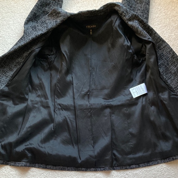 Escada blazer - Picture 6 of 14